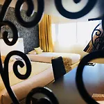 Hotel Grand De 4 Etoiles Nîmes