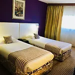 Grand De 4 Etoiles Hotel 4*