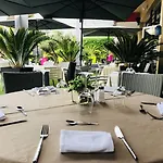 Hotel Grand De 4 Etoiles Nîmes