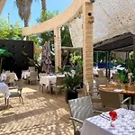 Grand De 4 Etoiles