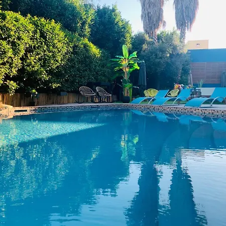 Grand De 4 Etoiles Hotel 4*