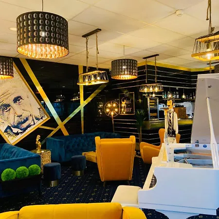 Hotel Grand De 4 étoiles