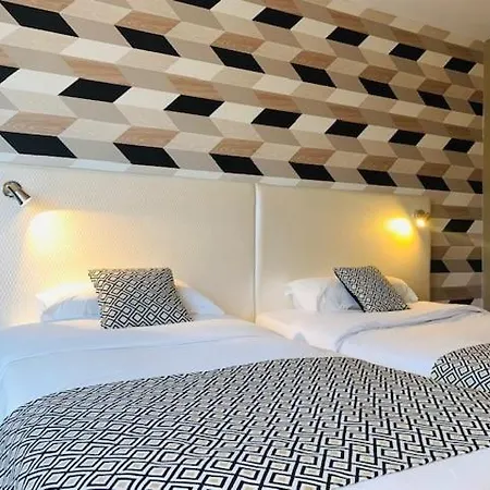 Grand De 4 étoiles Hotel