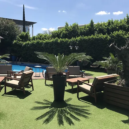Hotel Grand De 4 Etoiles 4*