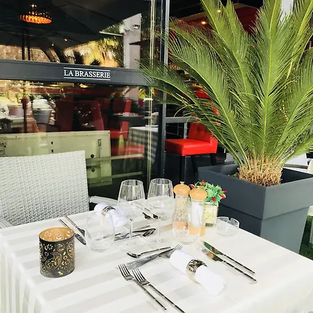 Grand De 4 Etoiles Hotel
