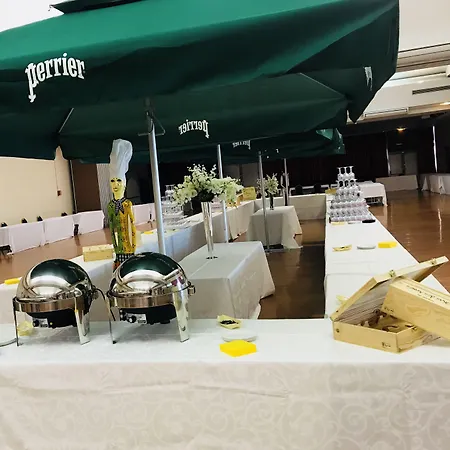 Grand De 4 étoiles Hotel 4*