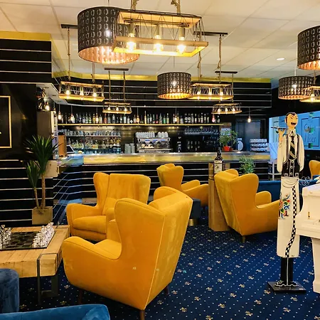 Grand De 4 étoiles Hotel