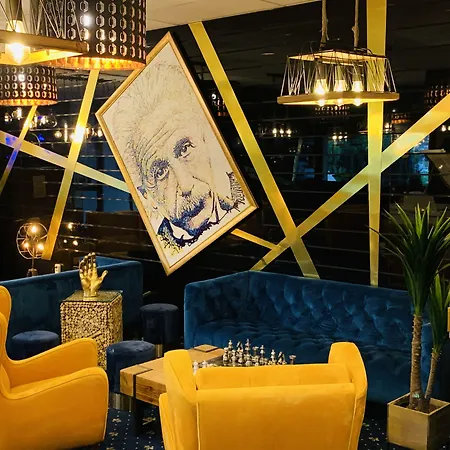 Hotel Grand De 4 Etoiles