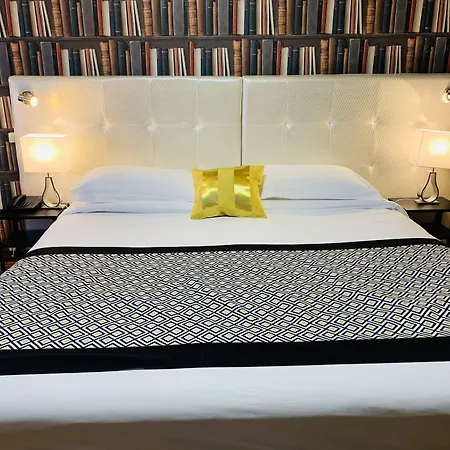 Grand De 4 Etoiles Hotel Nîmes