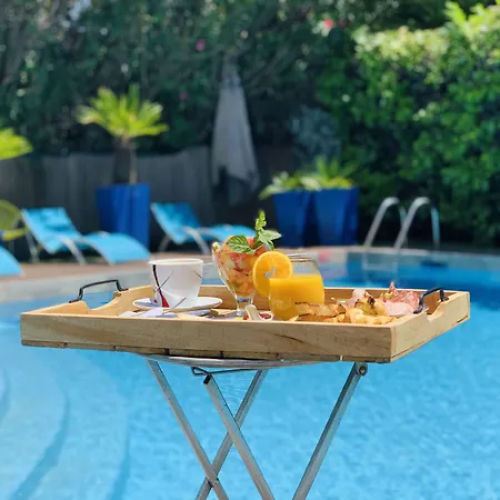Grand De 4 Etoiles Hotel