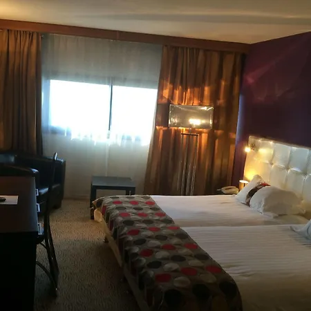 Grand De 4 Etoiles Hotel Nimes