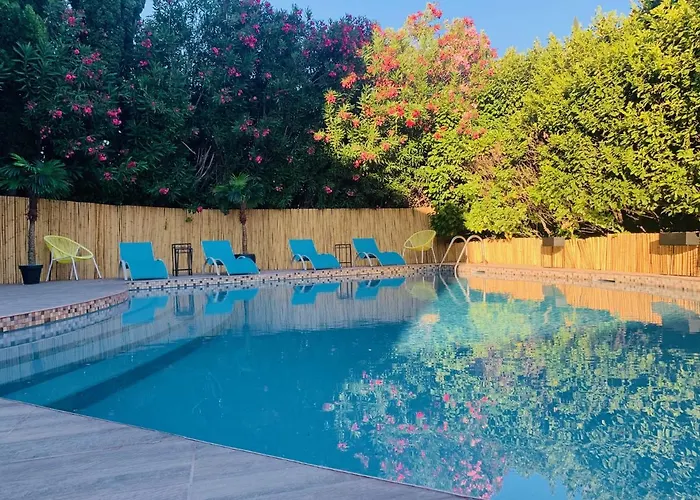 Grand De 4 Etoiles 호텔 4*