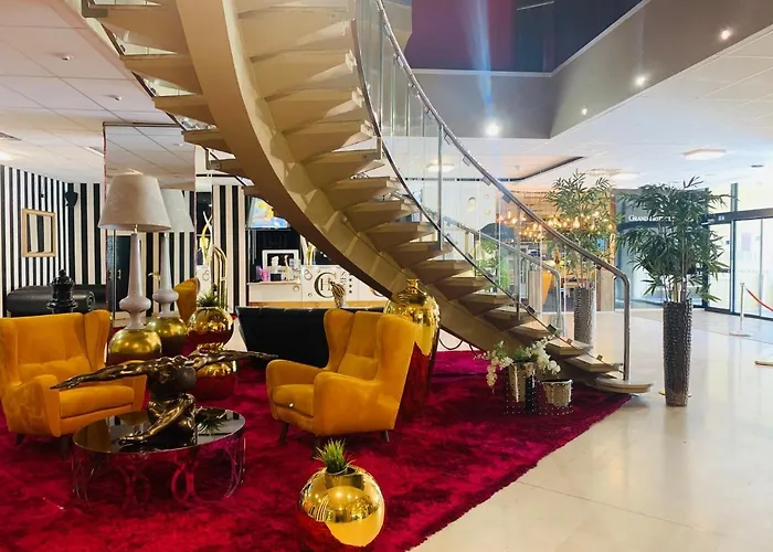 Grand De 4 Etoiles 호텔 4*