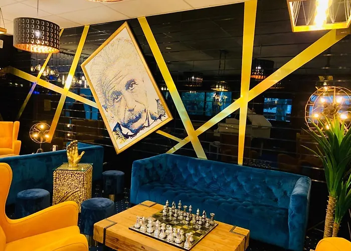 Grand De 4 étoiles Nîmes