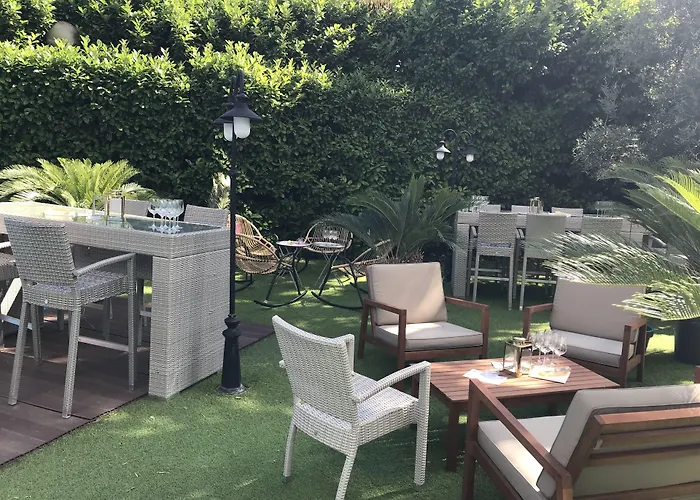 Grand De 4 étoiles 4* Nîmes